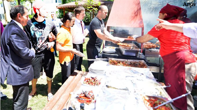 resized_18b87-5e381b2egsmangalpartisikopkop.png