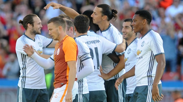 Video: Manchester United vs Galatasaray Video: Manchester United vs Galatasaray