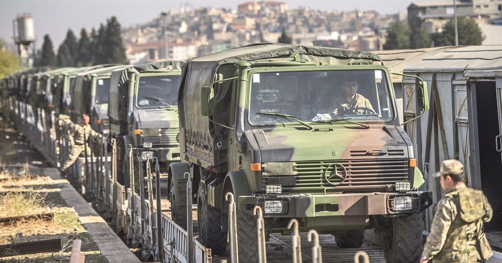 Ankara 8. Mekanize Piyade Tugay Komutanlığından yola çıkan 39 vagondan oluşan tren Gaziantep'e geldikten sonra karayoluyla Şırnak'ın Silopi ilçesine doğru yola çıktı.