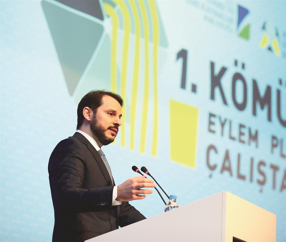 Enerji ve Tabii Kaynaklar Bakanı Berat Albayrak, İstanbul'da düzenlenen,1. Kömür Eylem Planı Çalıştayı'na katılarak konuşma yaptı.