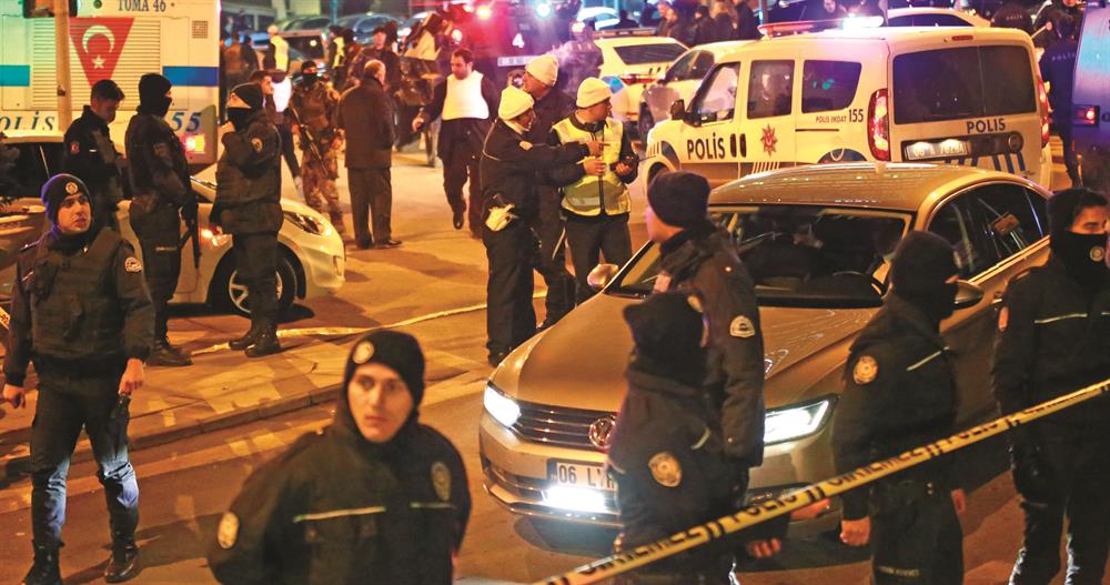 FETÖ ile bağlantıları tespit edilen Altıntaş, hedef şaşırtmak için Karlov'a ateş ederken “Suriye ve Halep'in hesabı sorulacak