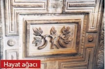 Cennet Kapısı´nın girişindeki Hayat Ağacı.