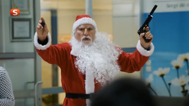 STV dizisinden yeni sahne: Noel Baba kılığında canlı bomba
