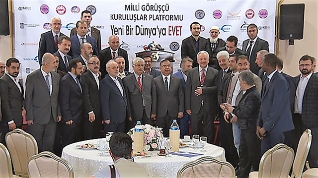 Milli Görüşçü Kuruluşlar Platformu'nun Yeni Bir Dünyaya Evet programına Milli Eğitim Bakanı İsmet Yılmaz da katıldı.
