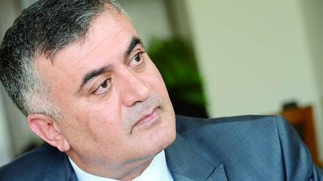 Adil Gür