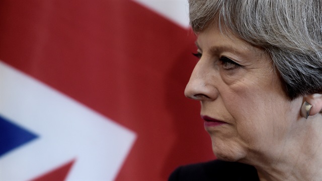 Conservatives' lead over Labour seen narrowing - Panelbase Conservatives' lead over Labour seen narrowing - Panelbase