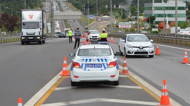 İstanbul'da bin polisle Kurt Kapanı-6 operasyonu düzenlendi.