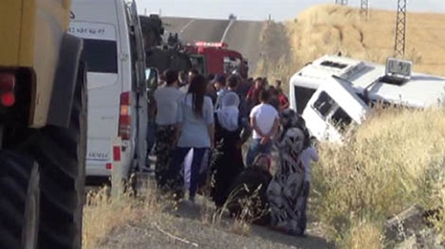Askeri midibüs ile minibüs çarpıştı: 2 ölü