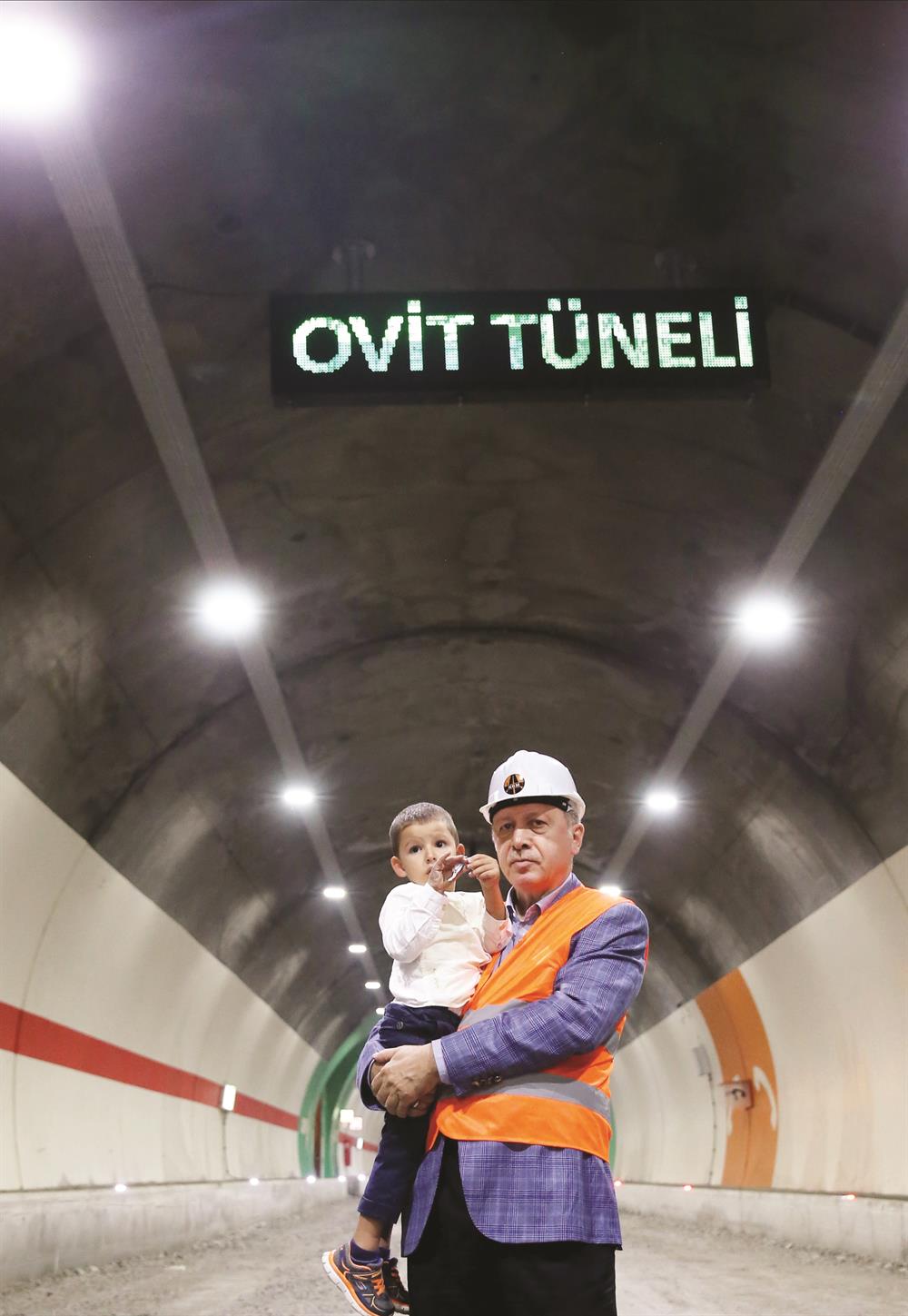 Erdoğan, incelemelerde bulunduğu Ovit Tüneli'nin en kısa sürede bitirileceğini nsöyledi.