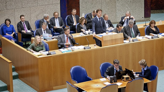 Hollanda'da 150 gündür hükümet kurulamadı