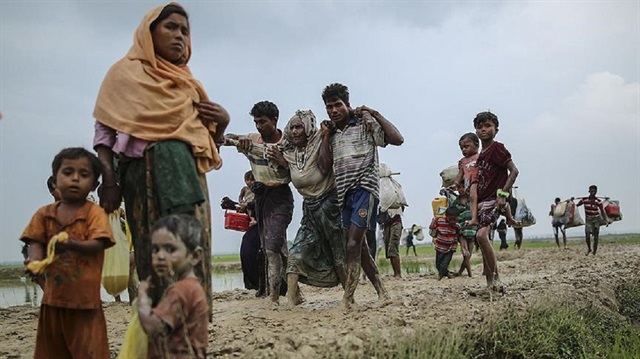 Aung San Suu Kyi blames 'terrorists' for Rohingya 'misinformation' Aung San Suu Kyi blames 'terrorists' for Rohingya 'misinformation'