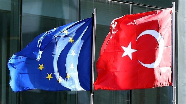 German lawmakers meet troops in central Turkey air base