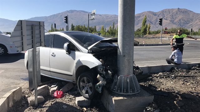 Erzincan da meydana gelen trafik kazasında 5 kişi yaralandı.