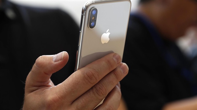 Yeni tanıtımını yaptığı iPhone 8, iPhone 8 Plus ve iPhone X modelleri ile kullanıcılarına hızlı şarj özelliğinin Apple hayranlarına bir bedeli olacak.