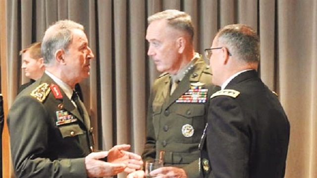 Genelkurmay Başkanı Org. Hulusi Akar, ABD’li meslektaşı Joseph Dunford’la Arnavutluk’ta görüştü.