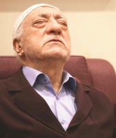 Namaza gidenaskeri fırçalamış