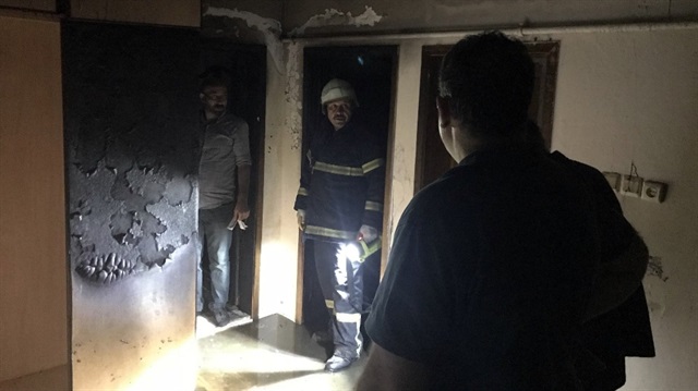İtfaiye ekipleri olay yerine gelerek yangını söndürdü.
