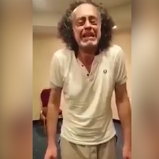 Yeni Müslüman olan adam Fatiha'yı öyle bir okudu ki...