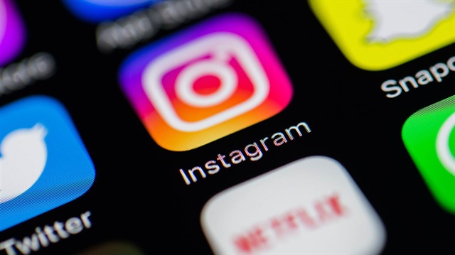 Instagram'a yeni yapılan güncellemeyle anket özelliği geldi.