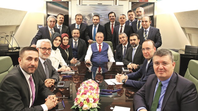 Erdoğan, Tahran dönüşü uçakta önemli açıklamalar yaptı.