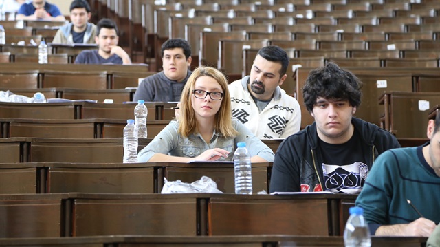 Üniversiteye girişlerde sınav sistemi değişiyor. Yeni sistem yarın belli olacak.