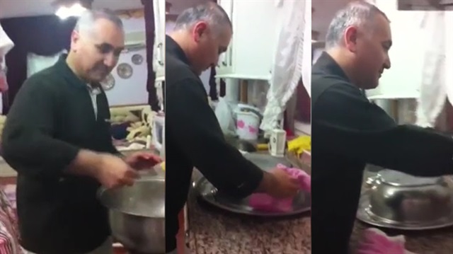Görüntülerde Öksüz'ün Rusya imamı Ali Sami Yıldırım ile birlikte sohbet ettiği görülüyor.