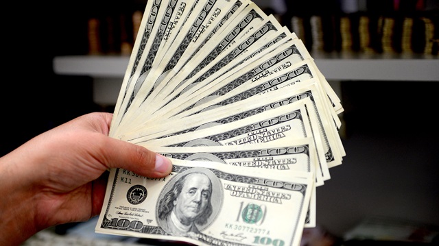 Dolar/TL güne düşüşle başladı.