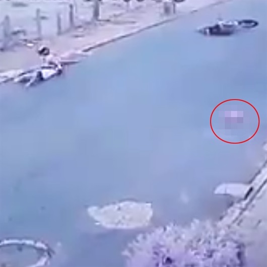 Motosiklet sürücüsünün bacağı koptu!