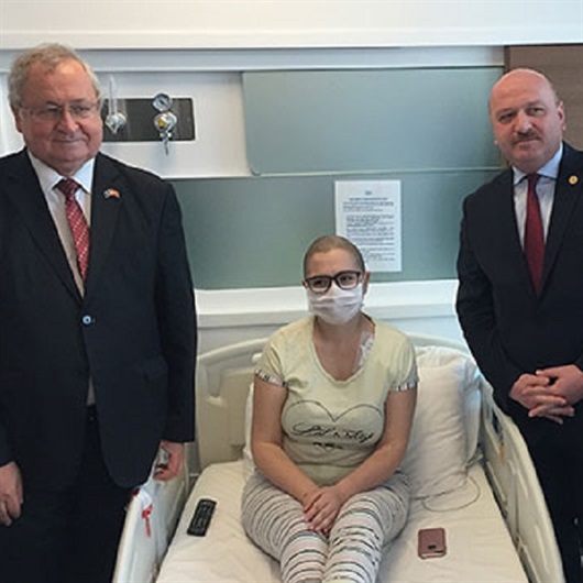 Kosovalı Manolya, solmamak için destek bekliyor