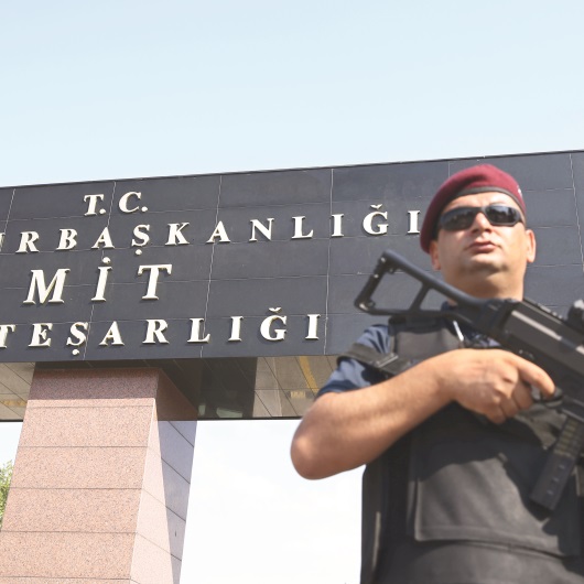 MİT paketi aldı