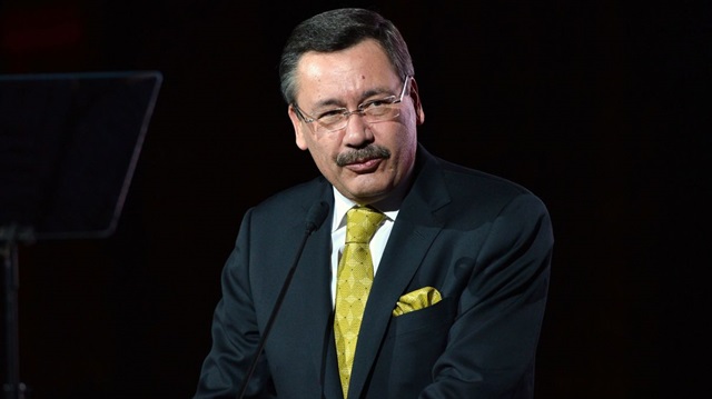 Melih Gökçek istifa etti