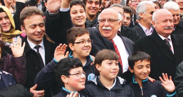 Akif için Tacettin Dergahı''nda anma