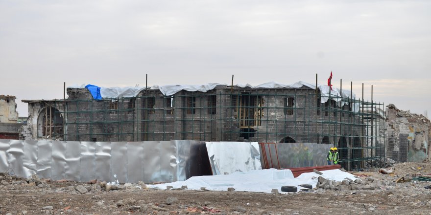Teröre inat yenileniyorlar: Diyarbakır'da 14 tarihi eser restore ediliyor