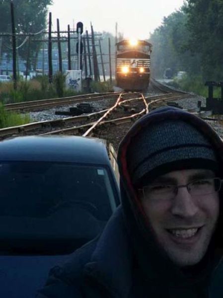 Dünya yansa selfie çekilmekten vazgeçmeyen 10 gamsız