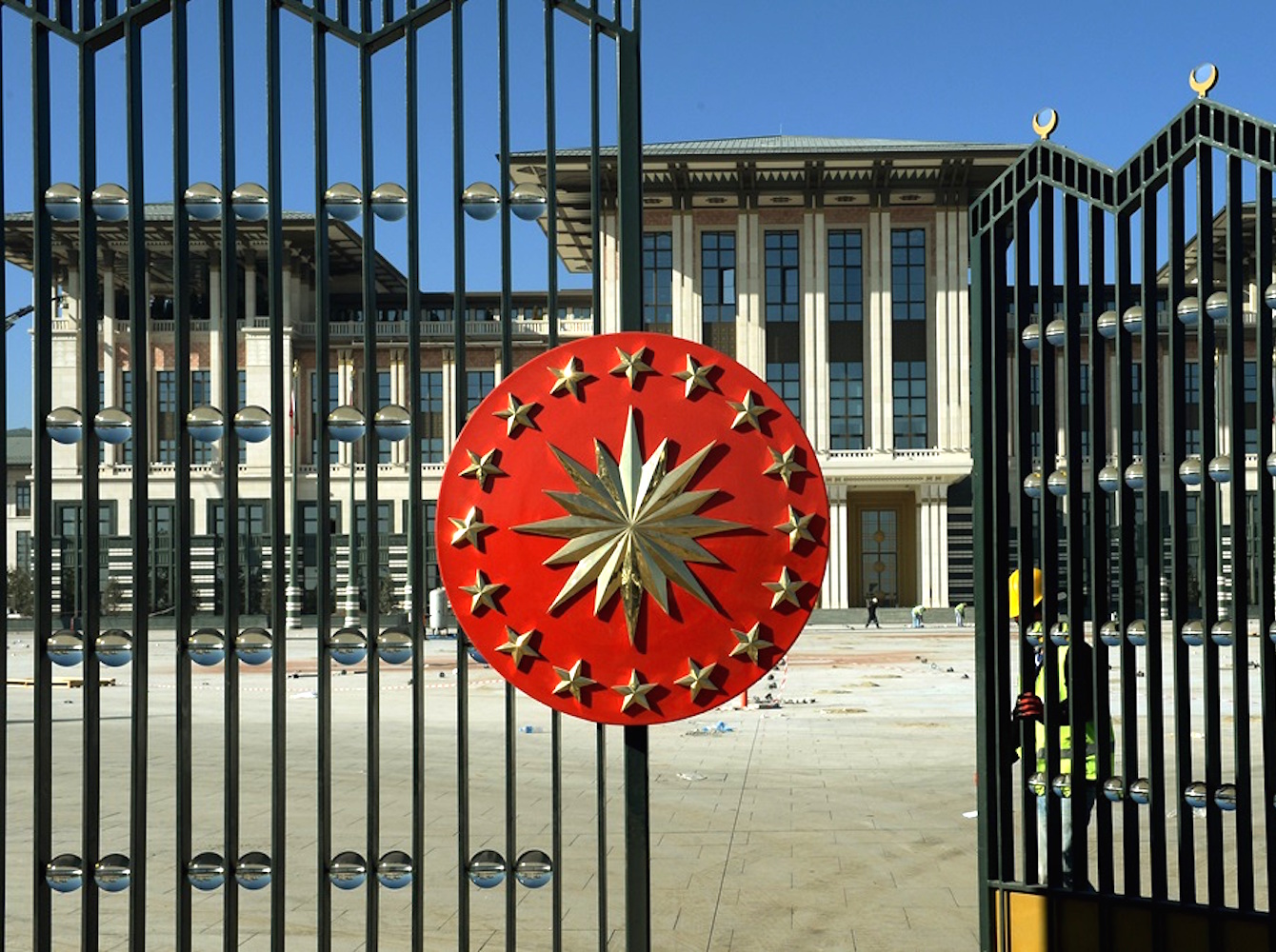 Tarihi oylamaya saatler kaldı: Peki siz hâlâ kararsız mısınız?