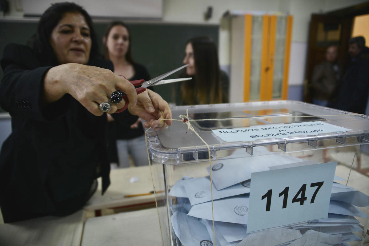 Tarihi oylamaya saatler kaldı: Peki siz hâlâ kararsız mısınız?