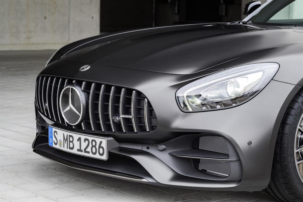 Mercedes, Detroit Otomobil Fuarı'nda efsane olmaya aday otomobiller tanıtıyor