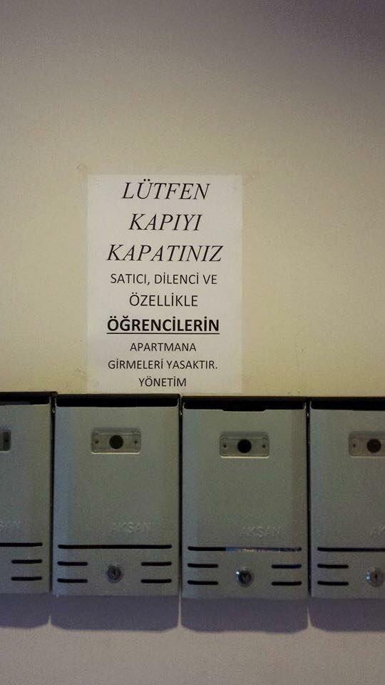İsyan bayrağını çekmiş apartman yöneticilerinden güldüren 26 uyarı 