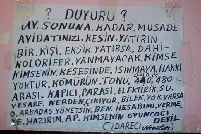 İsyan bayrağını çekmiş apartman yöneticilerinden güldüren 26 uyarı 