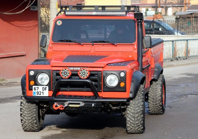 1993 model hurda cipi 30 bin lira harcayarak canavara dönüştürdü! 1993 model hurda cipi 30 bin lira harcayarak canavara dönüştürdü!