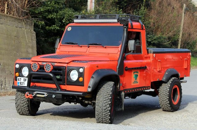 1993 model hurda cipi 30 bin lira harcayarak canavara dönüştürdü! 1993 model hurda cipi 30 bin lira harcayarak canavara dönüştürdü!