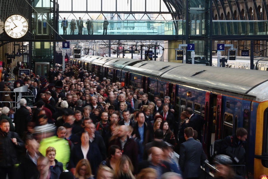 Bu fotoğrafları gördükten sonra metrobüs kalabalığına şükredeceksiniz