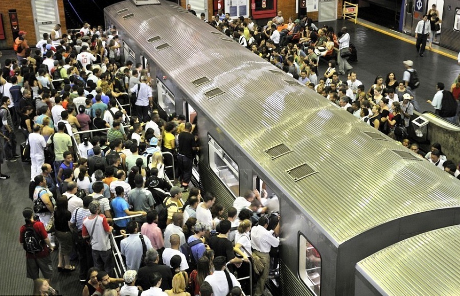 Bu fotoğrafları gördükten sonra metrobüs kalabalığına şükredeceksiniz