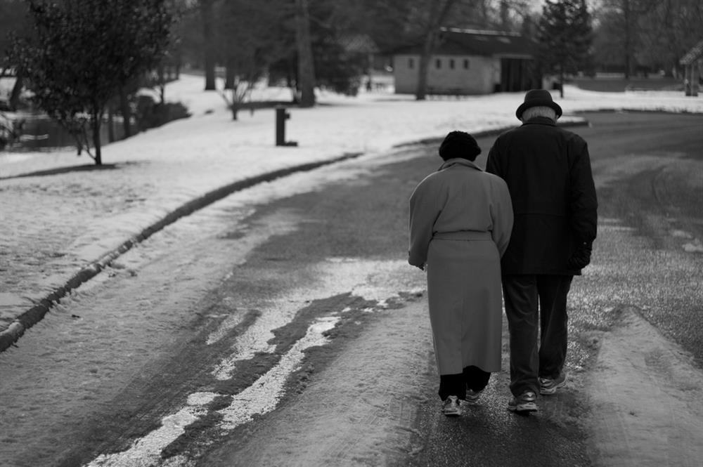 78 yaşındaki adam nikah masasında verdiği sözü yıllardır bu şekilde tutuyor