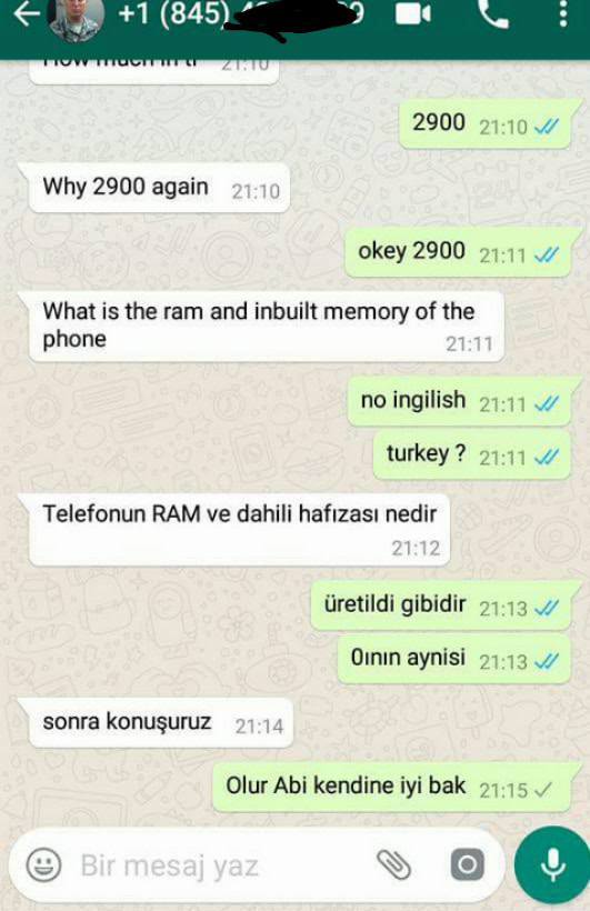 Cevval Türk gencinden Amerikan askerine uyarı: Telefon satmaya çalışırken ayar verdi