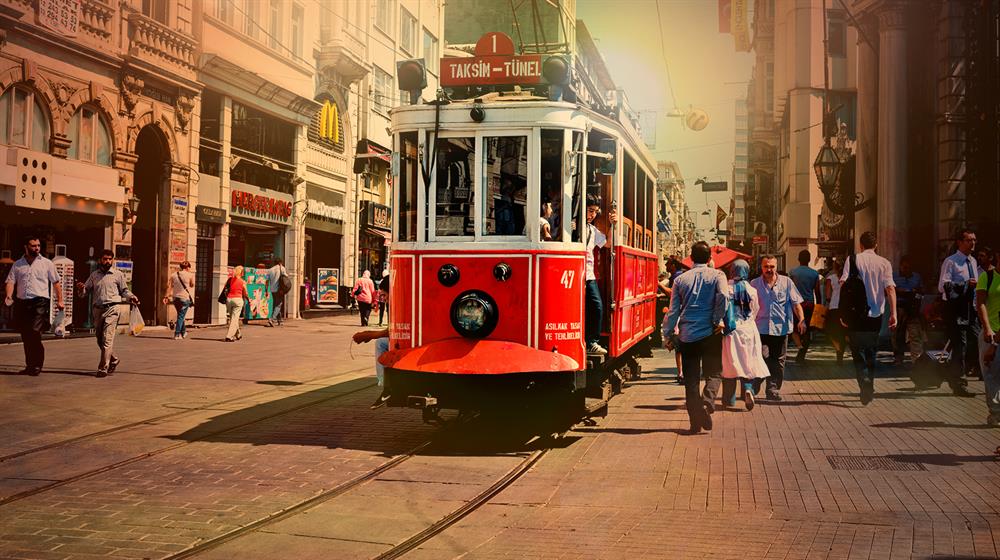 İstanbul'da önümüzdeki günlerde sıcak hava etkili olacak ve nem oranı yüzde 90'ın üstüne çıkacak.