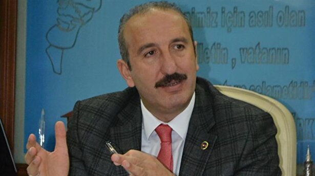 AK Parti li başkan belediyeyi CHP ye devretti