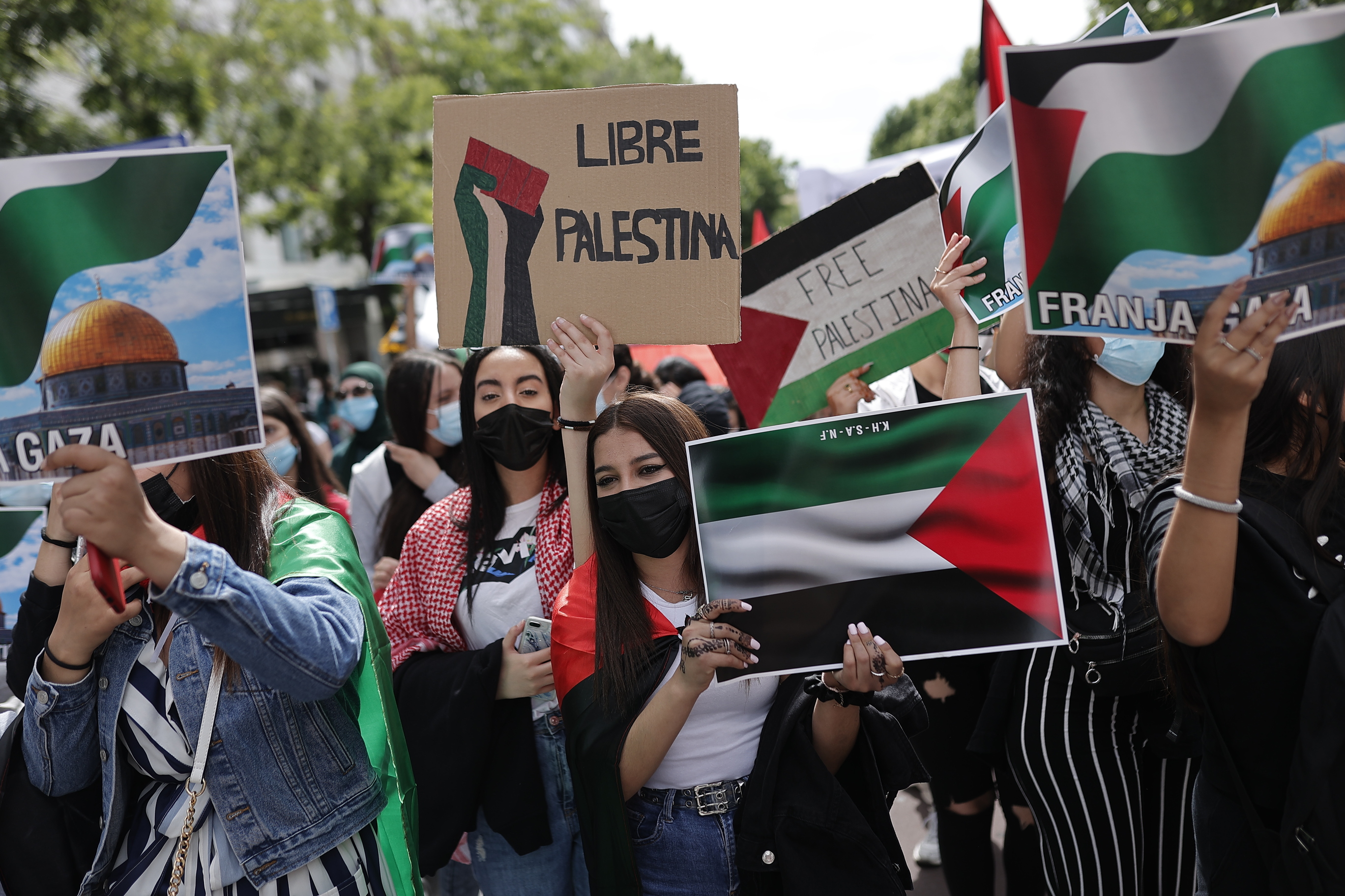 Madrid protests Israeli horrors on Al-Aqsa, Gaza Strip
