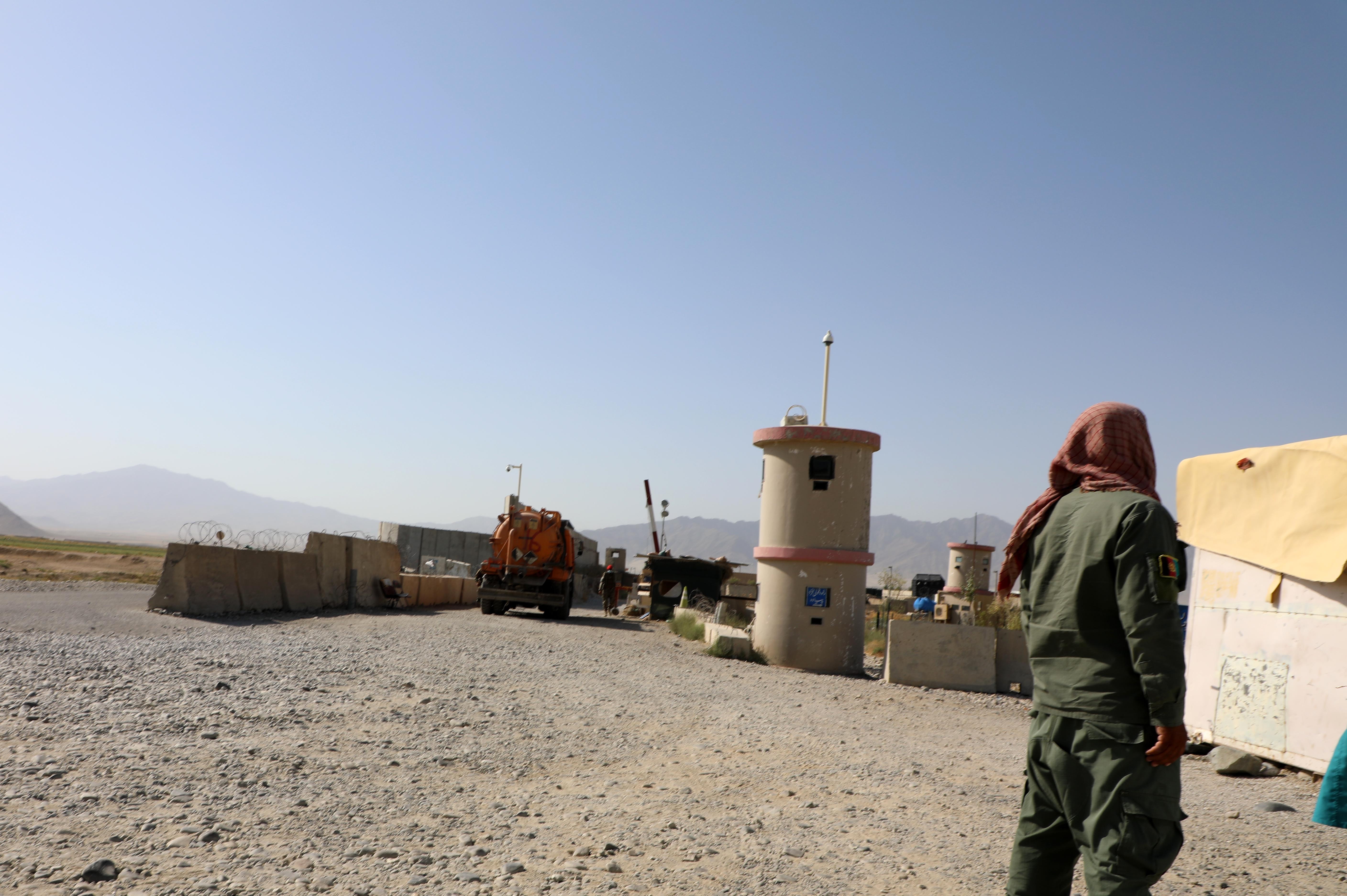 US forces transfer their main Bagram Airfield to Afghans