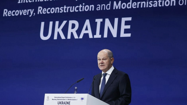  German Chancellor Olaf Scholz speaks during the International Expert Conference on Reconstruction of Ukraine's in Berlin, Germany on October 25, 2022.